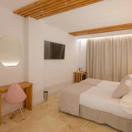 Boutique Sibarys - Adults Recommended